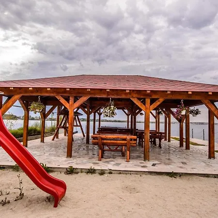 Studio Solid Apartment Mamaia